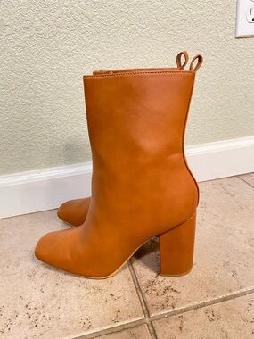 Women's Tan Block Heel Ankle Boots